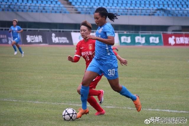 东契奇45分准三双班凯罗36分 魔术憾负独行侠